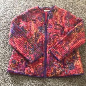 Warm jacket on zipper size M